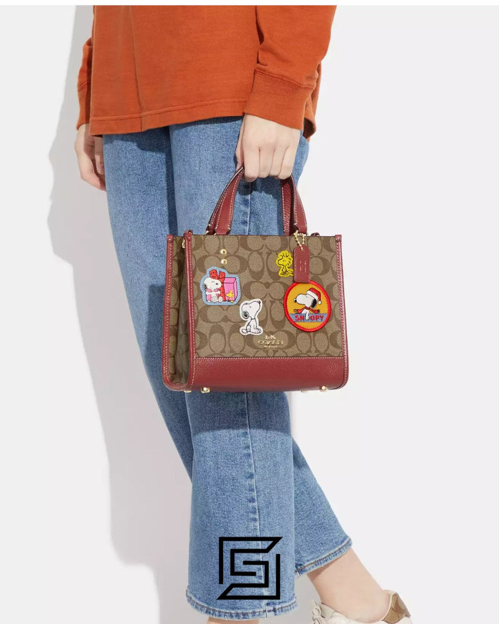 Coach X Peanuts Dempsey Tote Bag 22 In Signature Canvas With Patches CE851