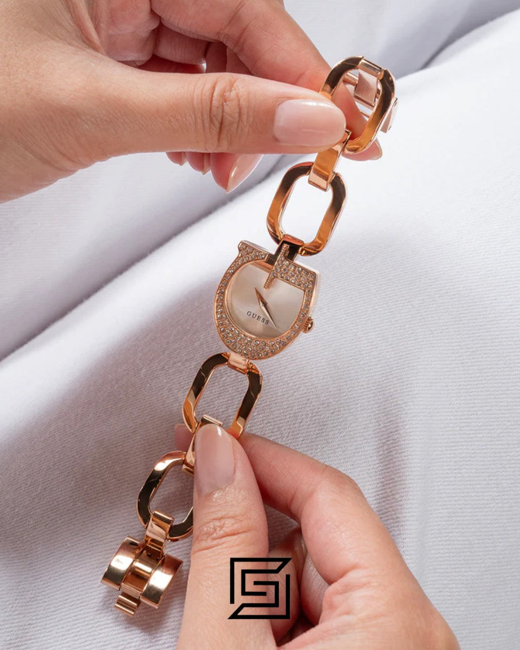 GUESS Ladies ROSE GOLD Tone Analog GW0683L3